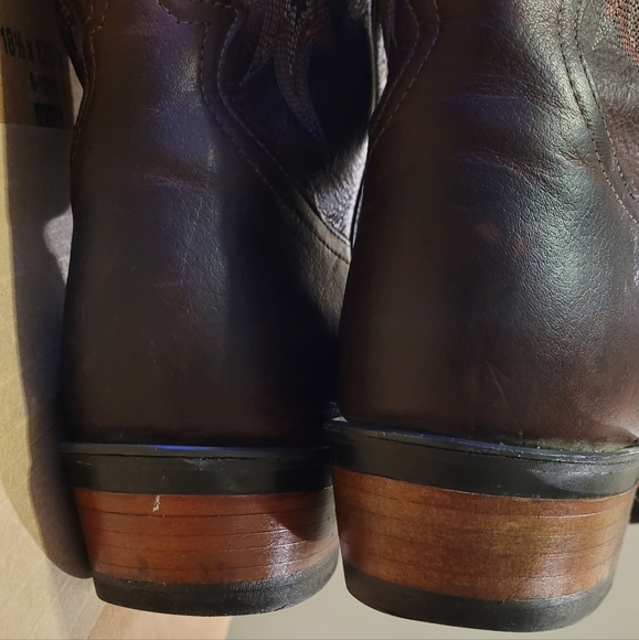 Like new Tony Lama Vibram sole - Picture 6 of 7